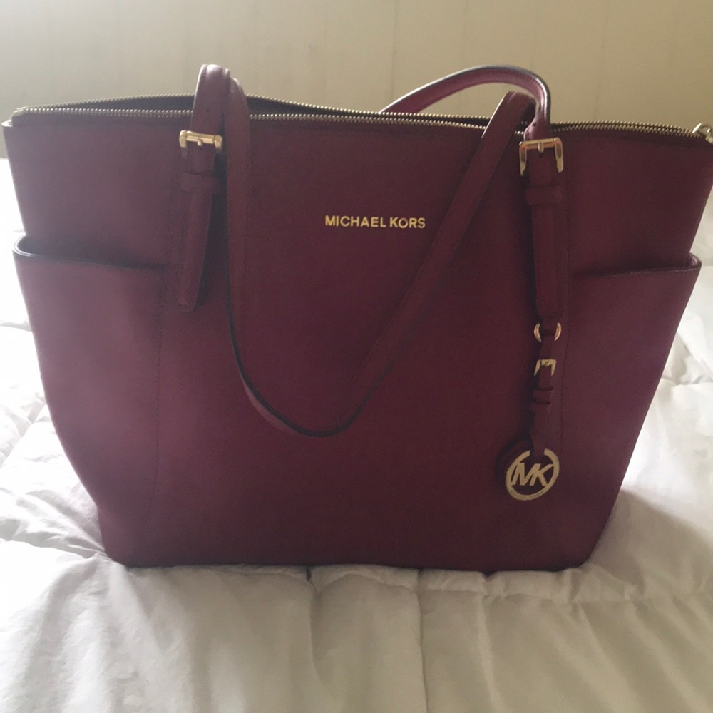 Michael Kors hand bag